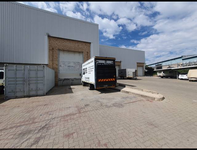 2,805M² WAREHOUSE TO LET IN ORMONDE